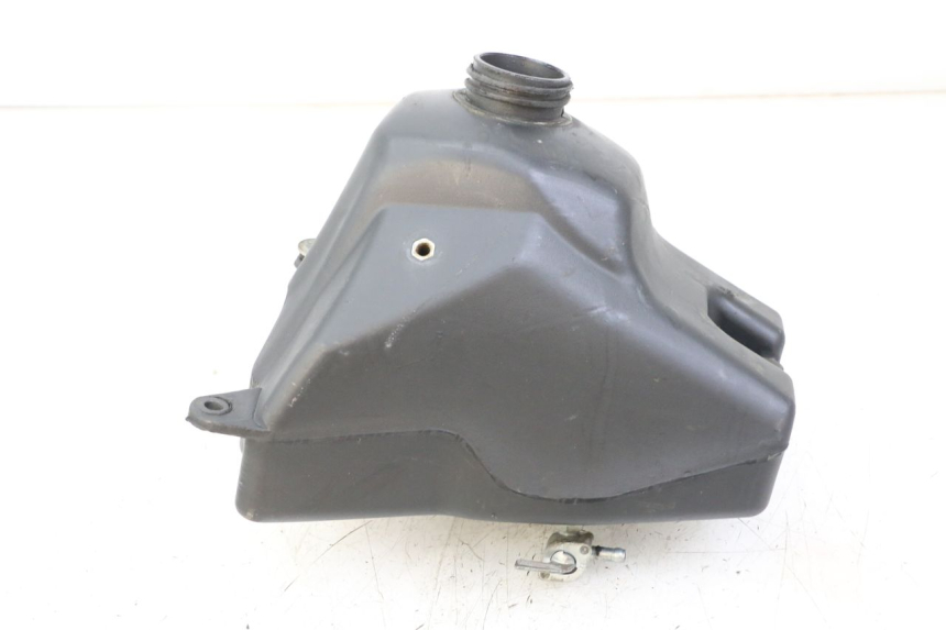 photo de FUEL TANK LONCIN DIRT BIKE 125 - Technical close-up