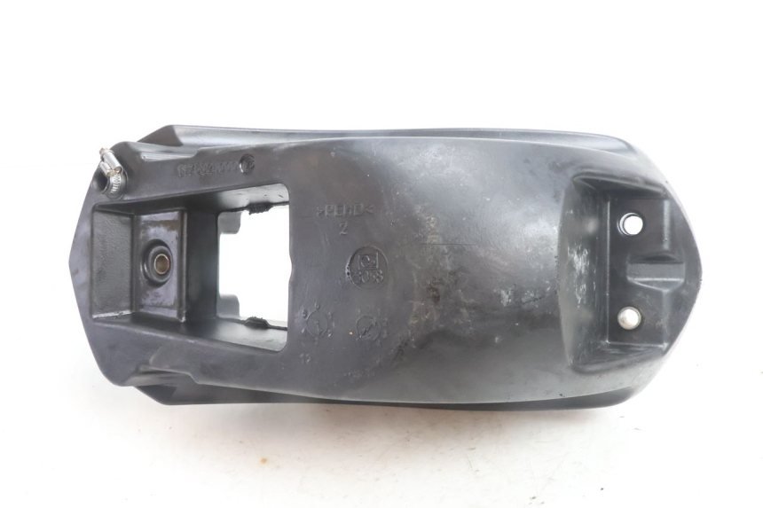 photo de FUEL TANK PEUGEOT LUDIX BLASTER 50 (2006 - 2014) - Fixing points details