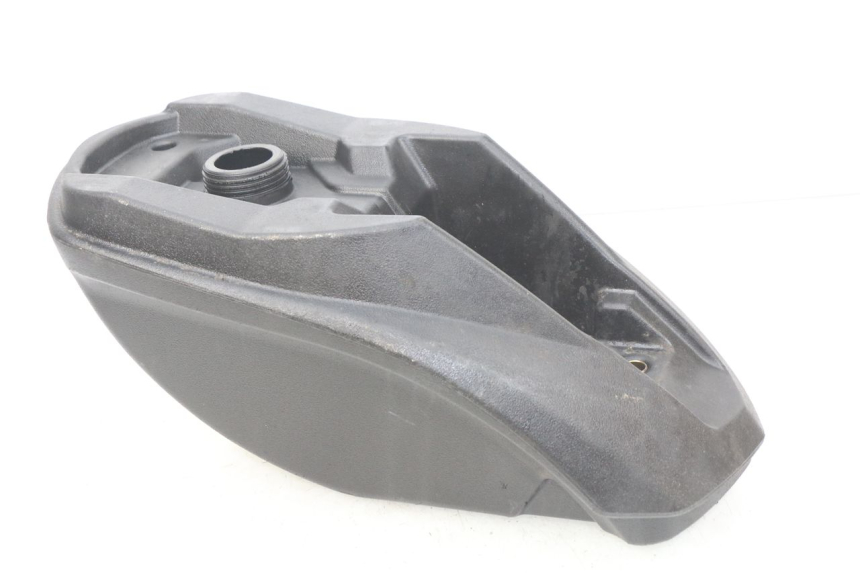 photo de FUEL TANK PEUGEOT LUDIX 50 (2008 - 2017) - Zoom on usage condition