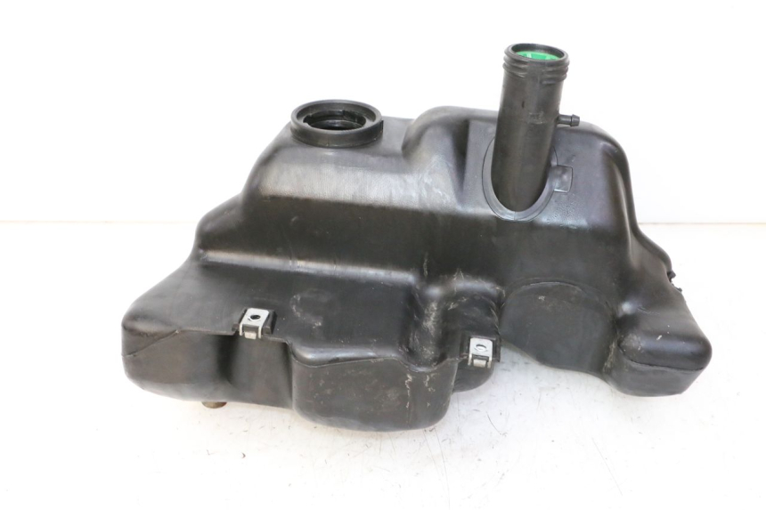 photo de FUEL TANK PIAGGIO LXV 4T 50 (2009 - 2013) - Technical close-up
