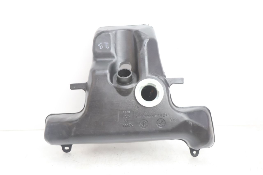 photo de FUEL TANK SYM MIO 50 (2005 - 2010) - Alternative perspective