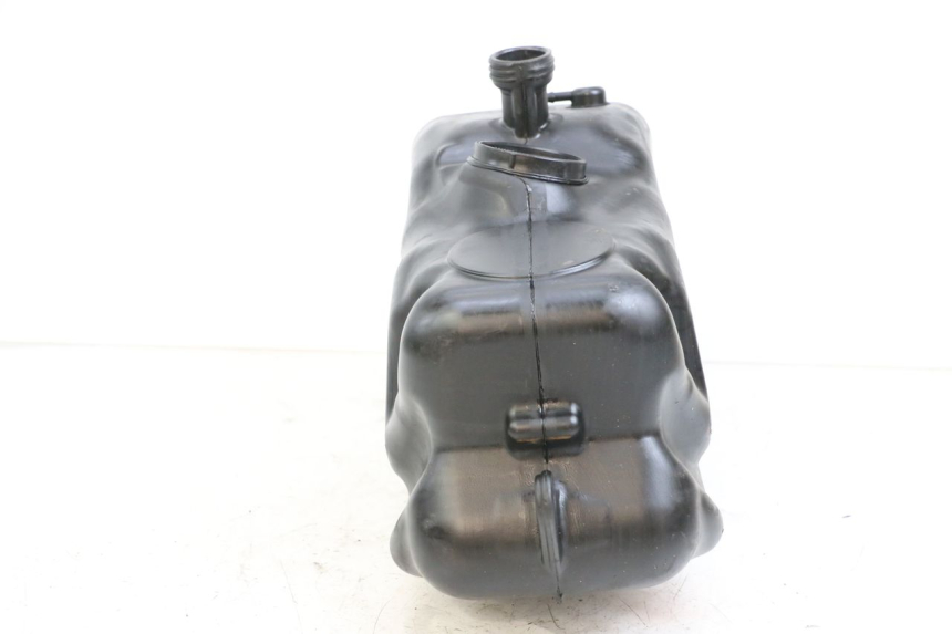 photo de FUEL TANK PIAGGIO MP3 125 (2006 - 2014) - Zoom on usage condition