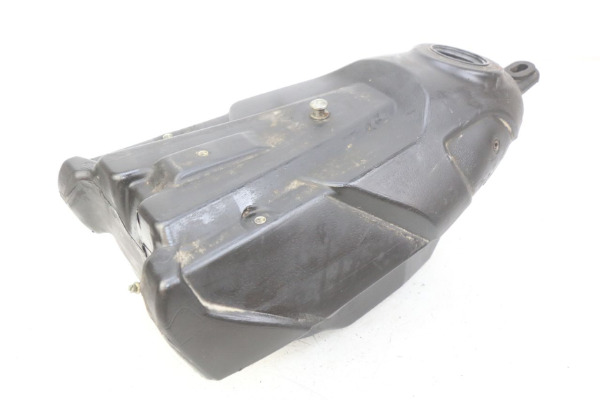 photo de FUEL TANK RIEJU MRT 50 (2009 - 2017) - Technical close-up