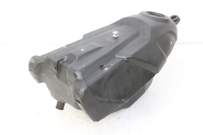 photo de FUEL TANK RIEJU MRT 50 (2018 - 2021) - Alternative perspective