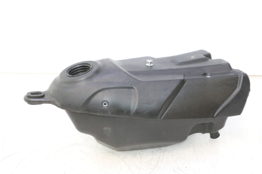 photo de FUEL TANK RIEJU MRT PRO SUPERMOTARD 50 (2007 - 2018) - Component detail