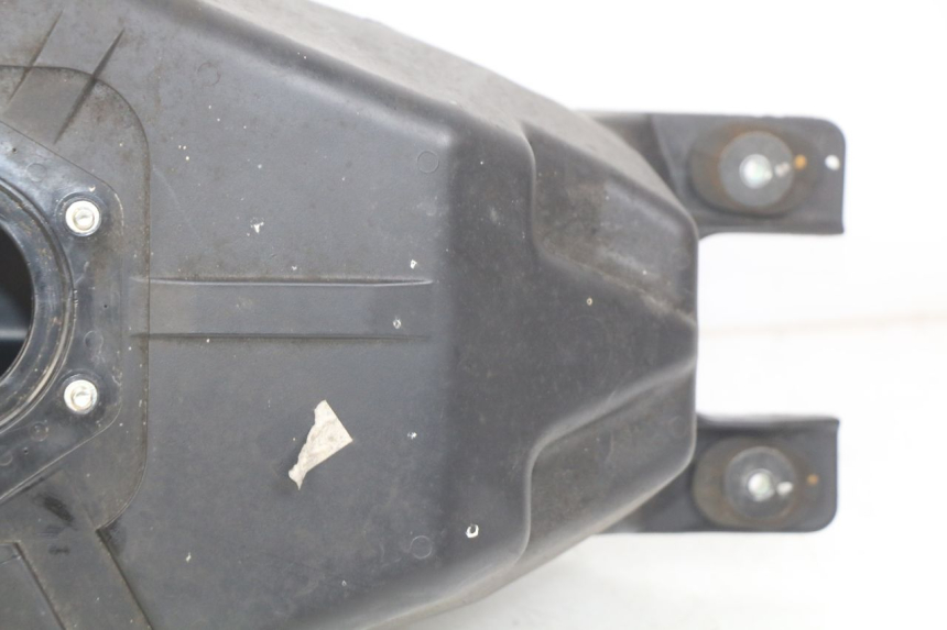 photo de FUEL TANK YAMAHA MT ABS 125 (2014 - 2018) - Fixing points details