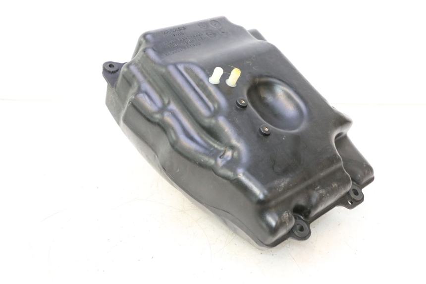 photo de FUEL TANK KYMCO MXU R 250 (2004 - 2010) - Technical close-up