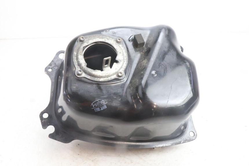 photo de FUEL TANK YAMAHA N-MAX NMAX 125 (2021 - 2024) - Surface and material condition