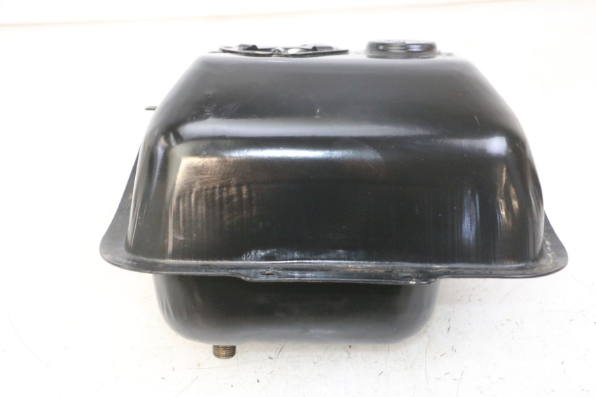 photo de FUEL TANK SYM ORBIT 2 4T 50 (2008 - 2017) - Fixing points details