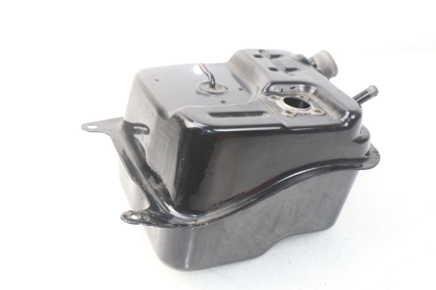 photo de FUEL TANK SYM ORBIT III 3 4T 50 (2018 - 2021) - Zoom on usage condition