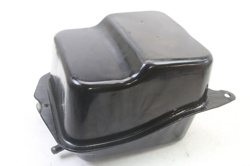 photo de FUEL TANK SYM ORBIT III 3 4T 50 (2021 - 2025) - Technical close-up