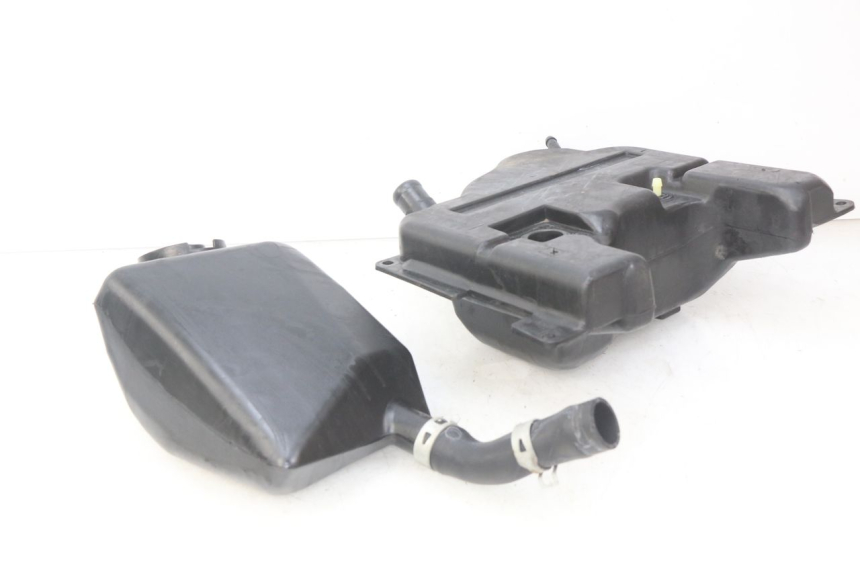 photo de FUEL TANK KYMCO PEOPLE 250 (2004 - 2008) - Technical close-up