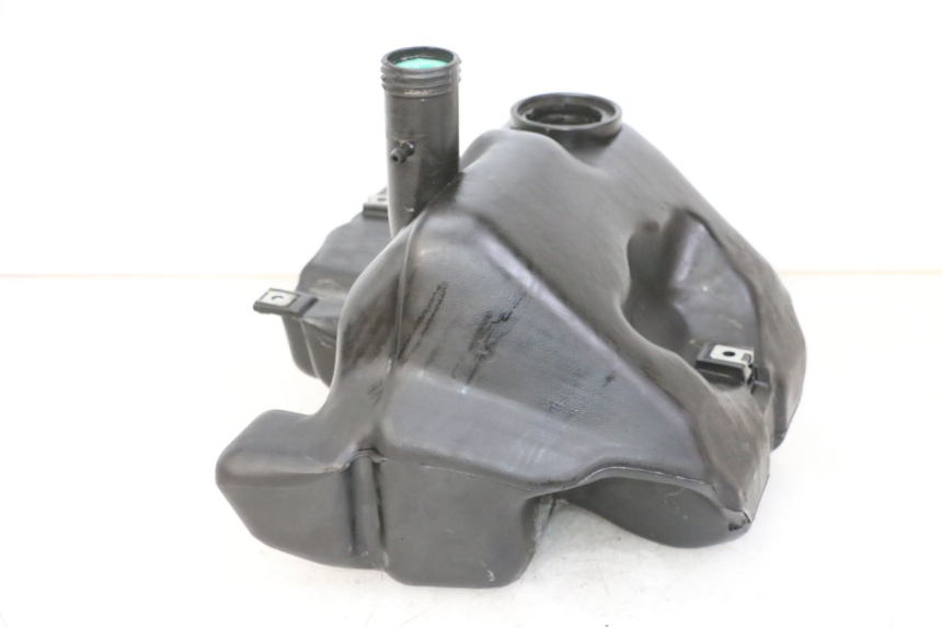 photo de FUEL TANK PIAGGIO VESPA LX 150 (2005 - 2013) - Alternative perspective