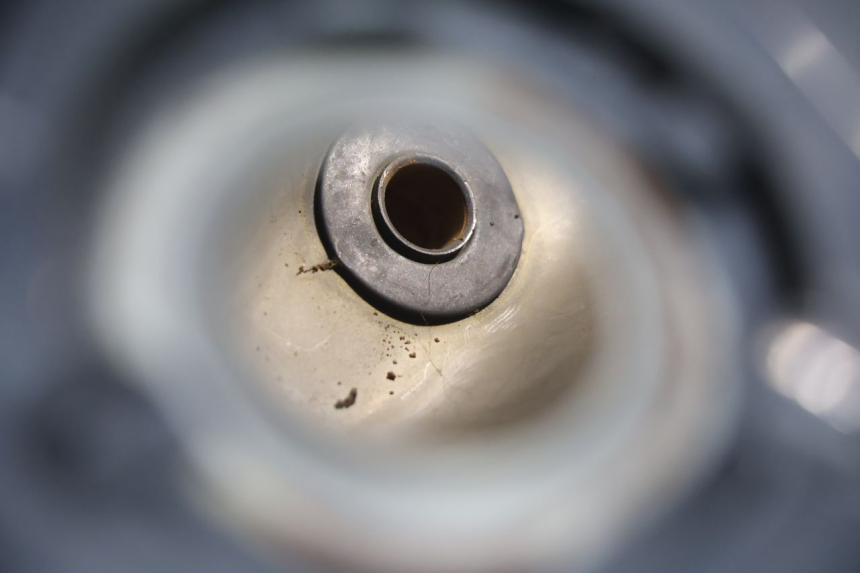 photo de FUEL TANK RAZZO QTR 50 (2011 - 2018) - Fixing points details