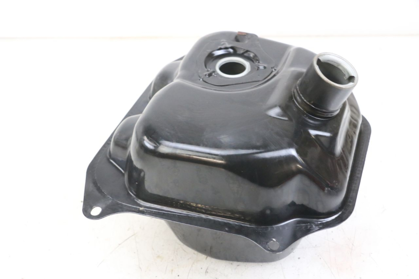 photo de FUEL TANK TNT MOTOR ROMA 10' 4T 50 (2007 - 2018) - Fixing points details