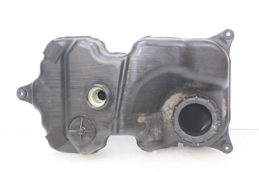 photo de FUEL TANK SUZUKI SIXTEEN 125 (2008 - 2010) - Main view