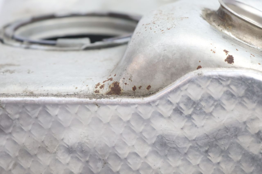 photo de FUEL TANK CAN-AM SPYDER RS 1000 (2008 - 2012) - Alternative perspective