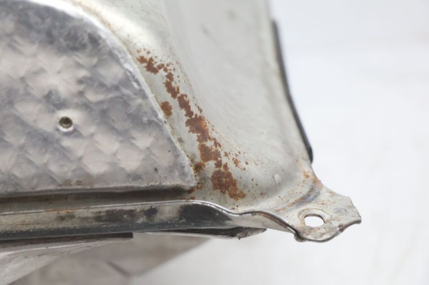 photo de FUEL TANK CAN-AM SPYDER RS 1000 (2008 - 2012) - Technical close-up