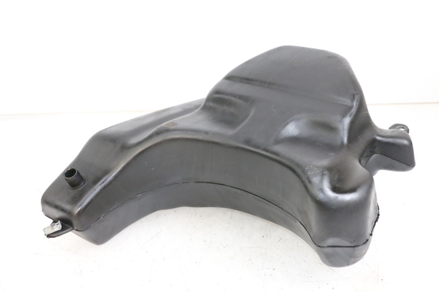 photo de FUEL TANK APRILIA SR CARB LC 2T 50 (2004 - 2012) - Zoom on usage condition