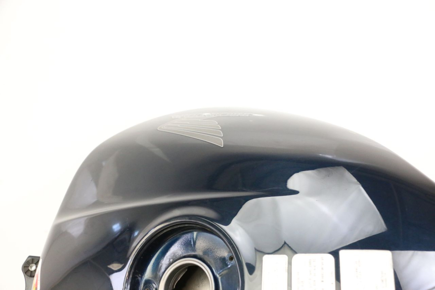 photo de FUEL TANK HONDA ST PAN EUROPEAN 1300 (2002 - 2013) - Component detail