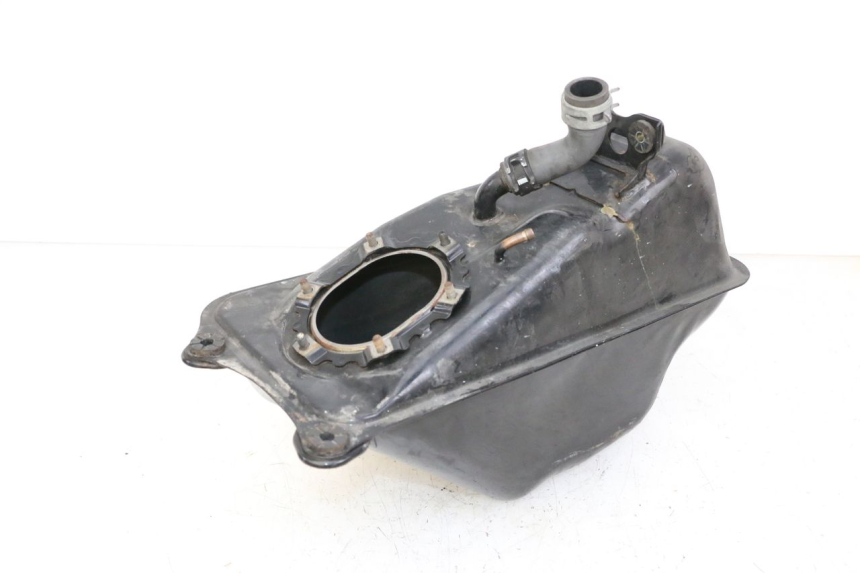 photo de FUEL TANK HONDA ST PAN EUROPEAN 1300 (2002 - 2013) - Product overview