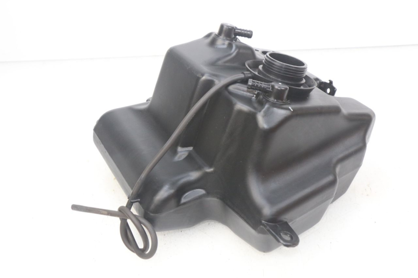 photo de FUEL TANK PEUGEOT STREETZONE 4T 50 (2018 - 2023) - Alternative perspective