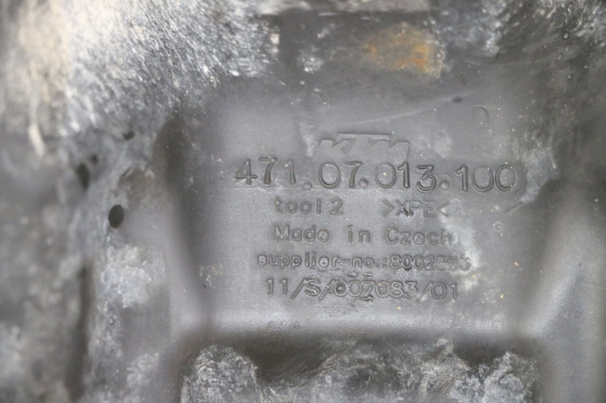 photo de FUEL TANK KTM SX 85 (2013 - 2017) - Fixing points details