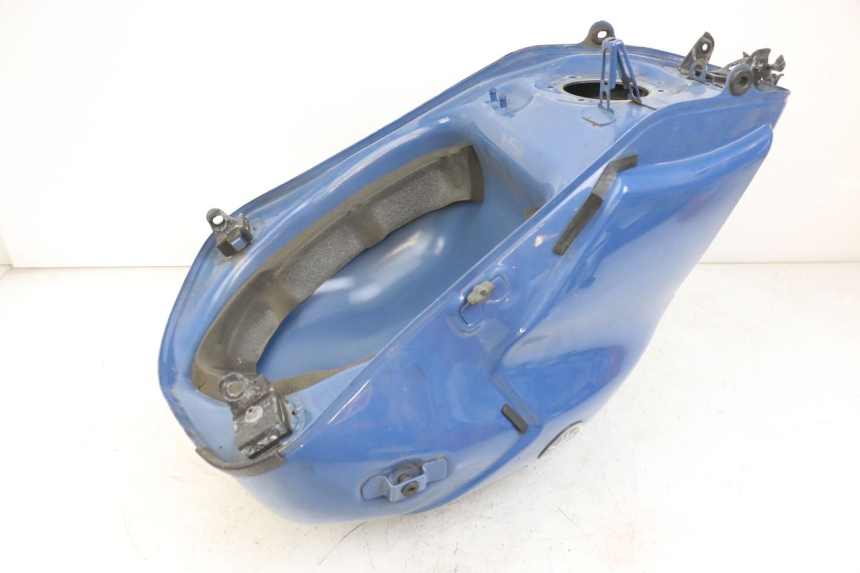 photo de FUEL TANK YAMAHA TDM ABS 900 (2002 - 2014) - Technical close-up