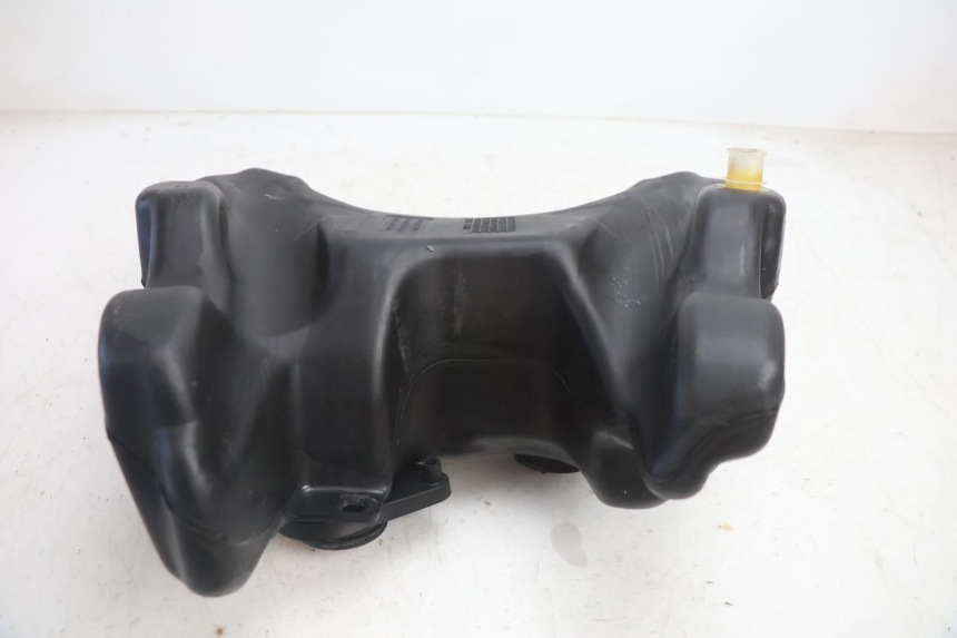 photo de FUEL TANK PEUGEOT TREKKER 50 (1995 - 2004) - Alternative perspective