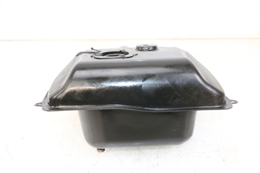 photo de FUEL TANK PEUGEOT TWEET 4T 50 (2014 - 2019) - Surface and material condition