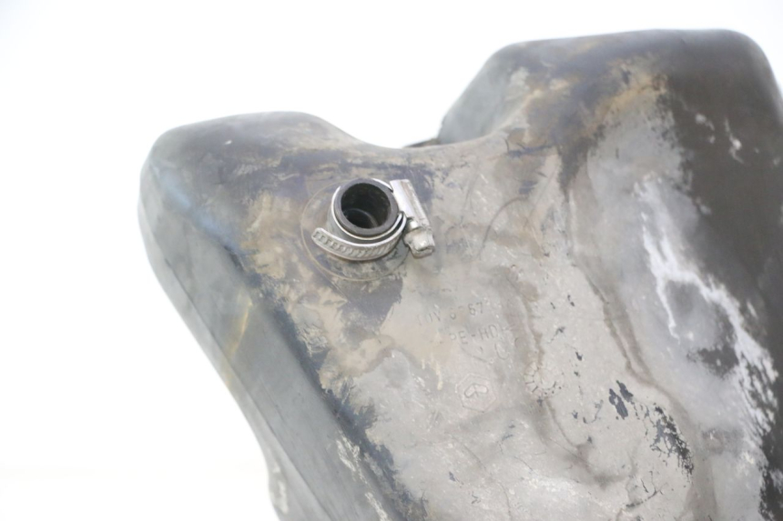 photo de FUEL TANK PIAGGIO VESPA LX 2T 50 (2005 - 2013) - Zoom on usage condition