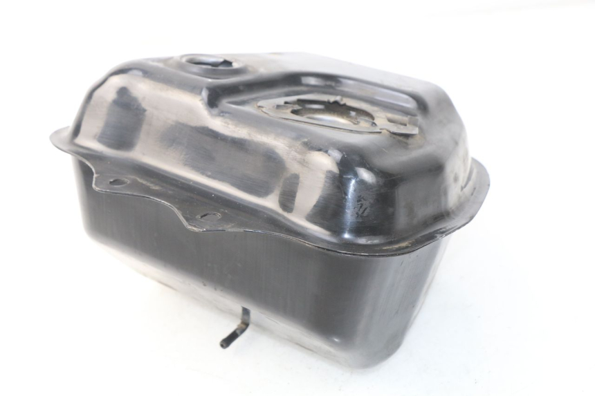 photo de FUEL TANK EUROCKA VIRTUALITY GT 4T 50 (2011 - 2017) - Technical close-up