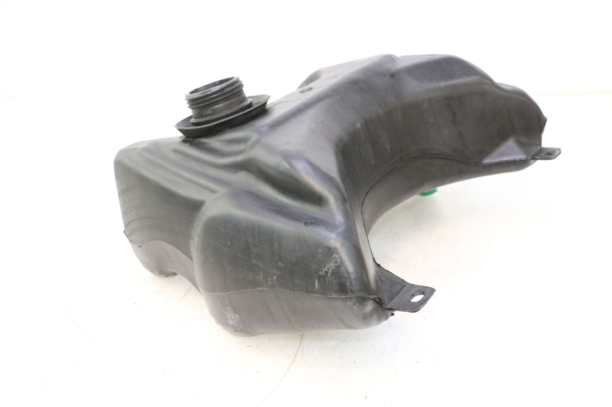 photo de FUEL TANK PEUGEOT VIVACITY 50 (2004 - 2009) - Fixing points details