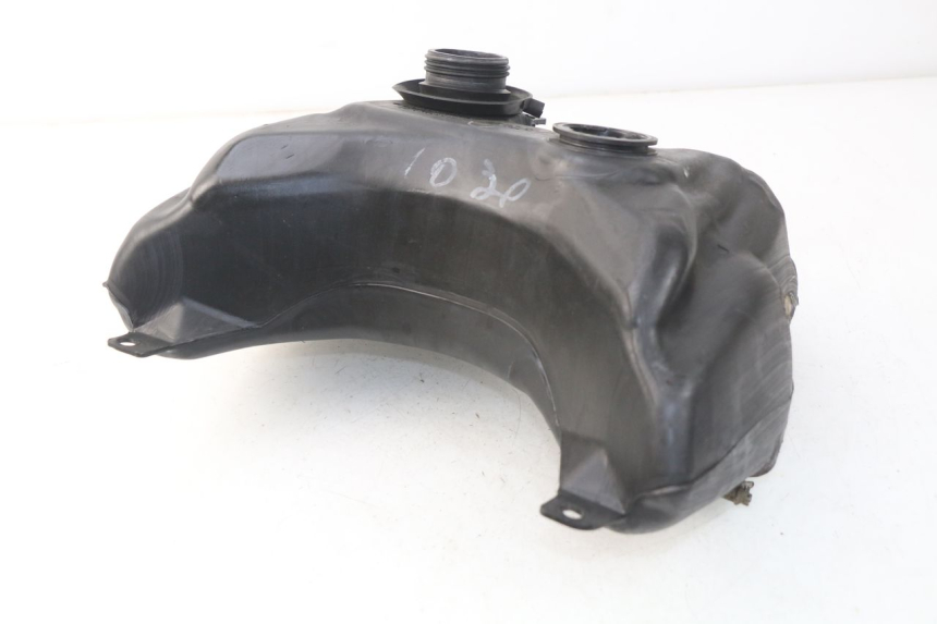 photo de FUEL TANK PEUGEOT VIVACITY 100 (1999 - 2008) - Zoom on usage condition