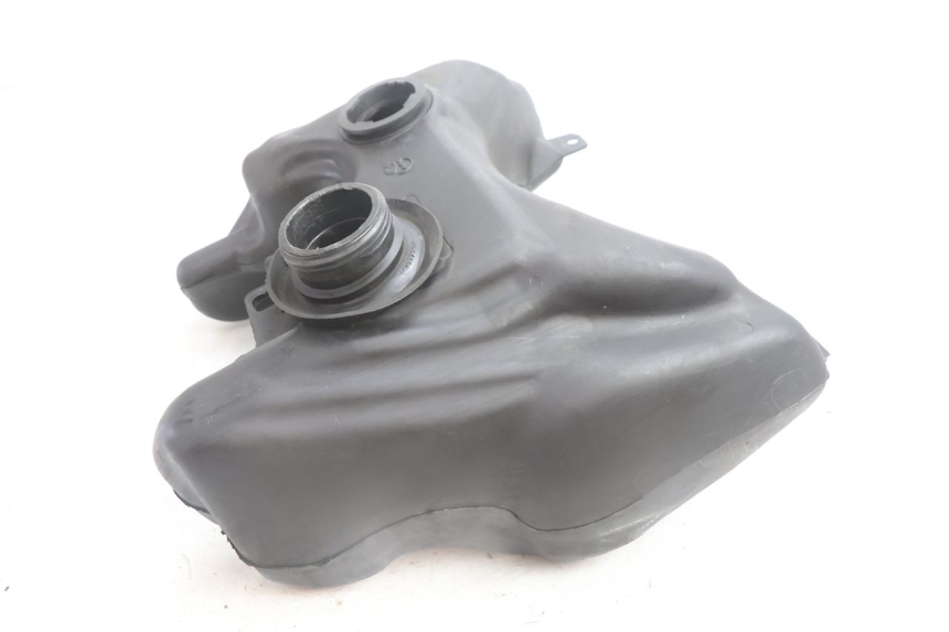 photo de FUEL TANK PEUGEOT VIVACITY 100 (1999 - 2008) - Alternative perspective
