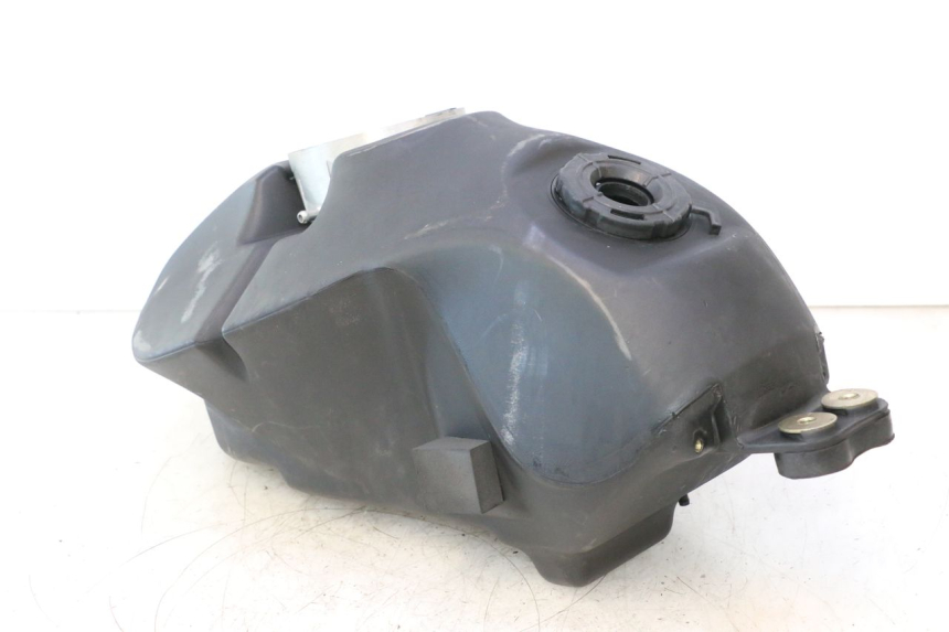 photo de FUEL TANK DAELIM VJ ROADWIN 125 (2004 - 2007) - Technical close-up