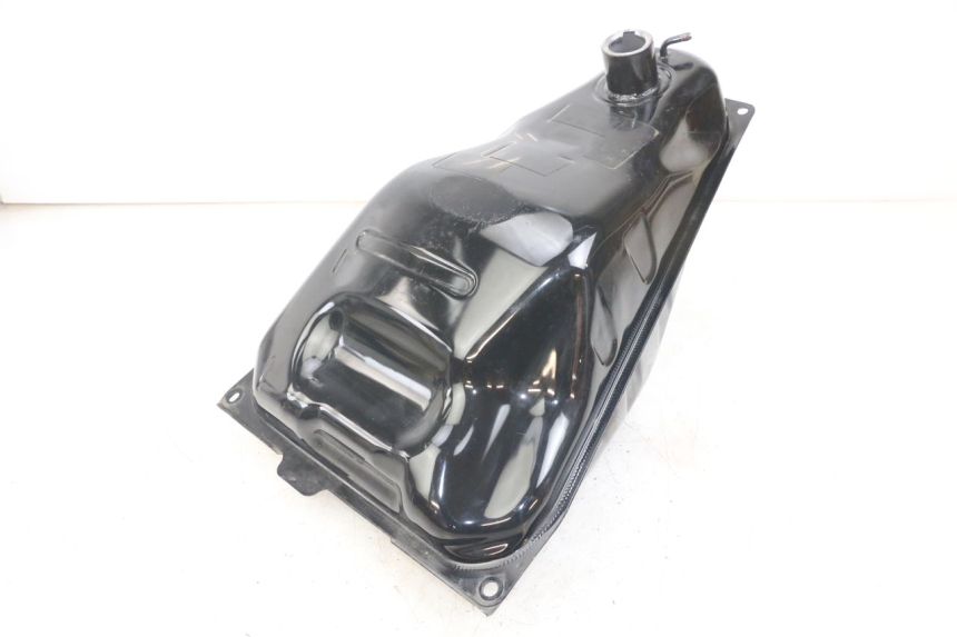 photo de FUEL TANK YAMAHA XMAX X-MAX ABS 125 (2017 - 2020) - Fixing points details