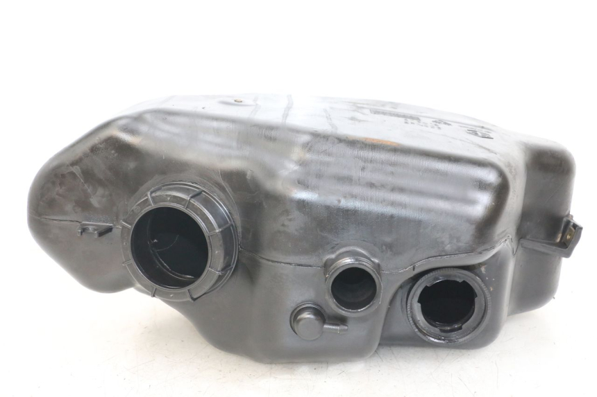 photo de FUEL TANK PIAGGIO X10 125 (2012 - 2017) - Zoom on usage condition