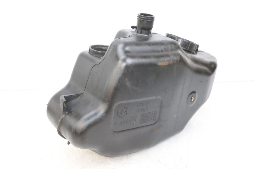 photo de FUEL TANK PIAGGIO X10 125 (2012 - 2017) - Technical close-up