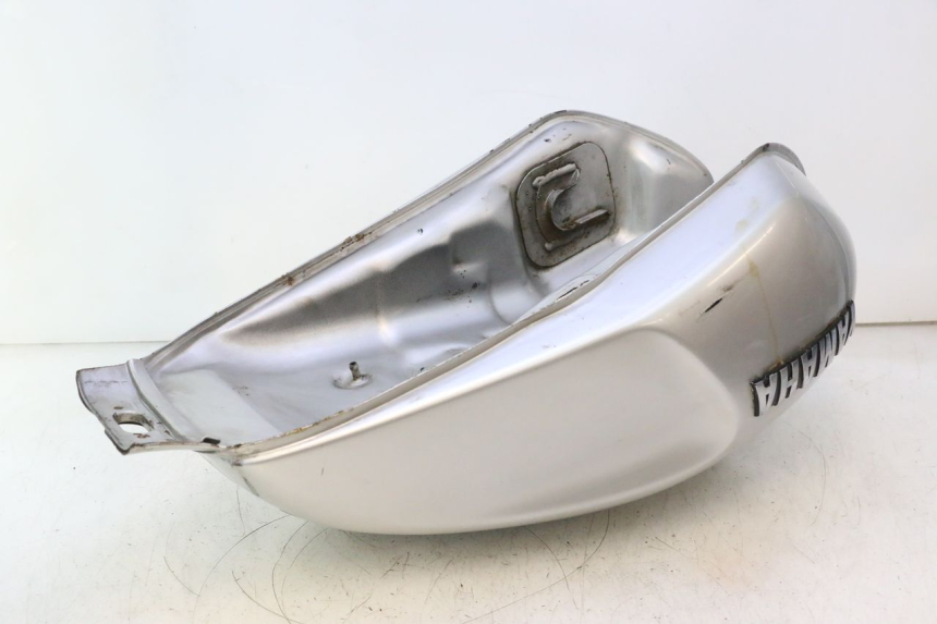 photo de FUEL TANK YAMAHA XJR 1300 (1998 - 2002) - Detailed visual inspection