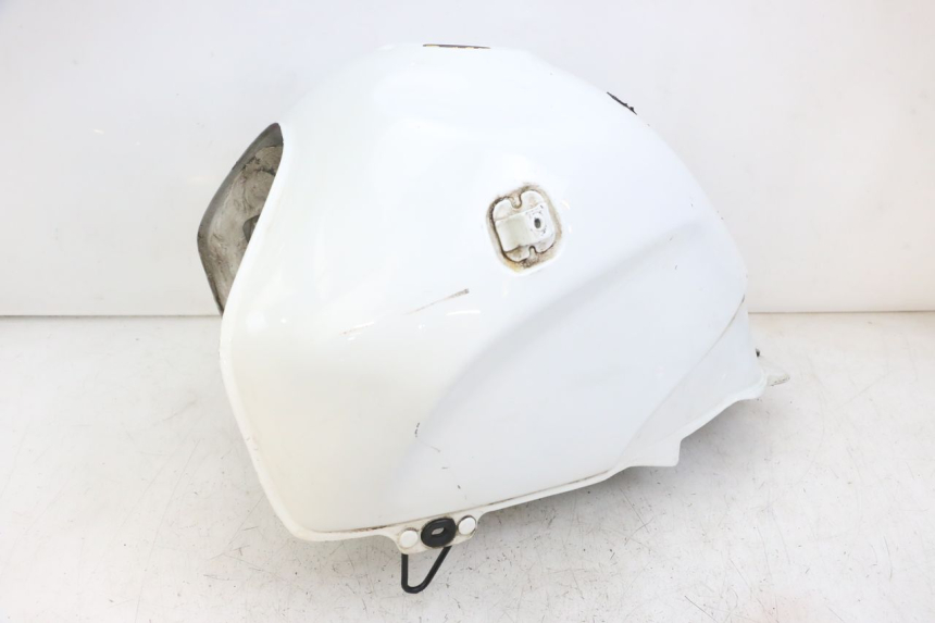 photo de FUEL TANK HONDA XLV VARADERO 125 (2000 - 2006) - Focus on structure