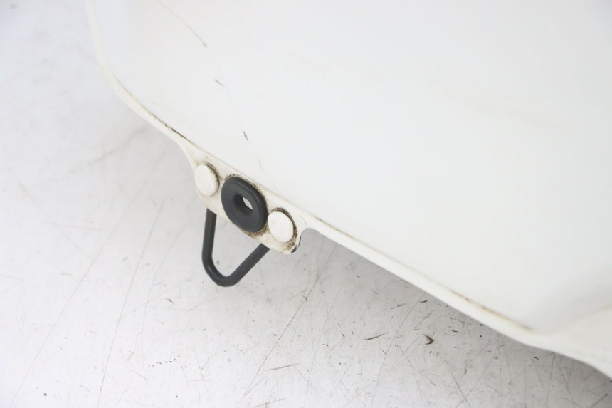 photo de FUEL TANK HONDA XLV VARADERO 125 (2000 - 2006) - Zoom on usage condition