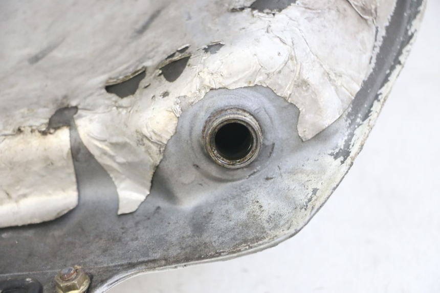 photo de FUEL TANK HONDA XLV VARADERO 125 (2000 - 2006) - Surface and material condition