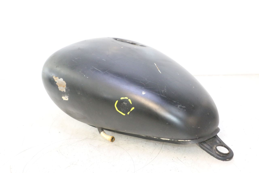 photo de FUEL TANK YAMAHA XV VIRAGO 535 (1988 - 2004) - Distinctive features