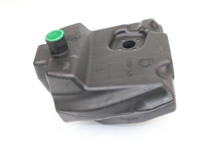 photo de FUEL TANK YAMAHA BW'S NAKED 50 (2008 - 2019) - Alternative perspective