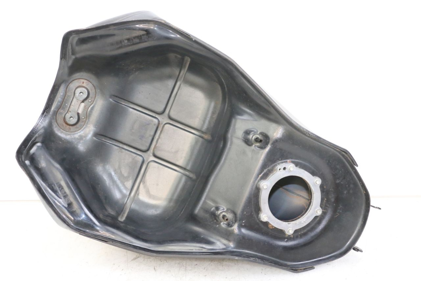 photo de FUEL TANK YAMAHA XJ6 ABS 600 (2008 - 2016) - Distinctive features
