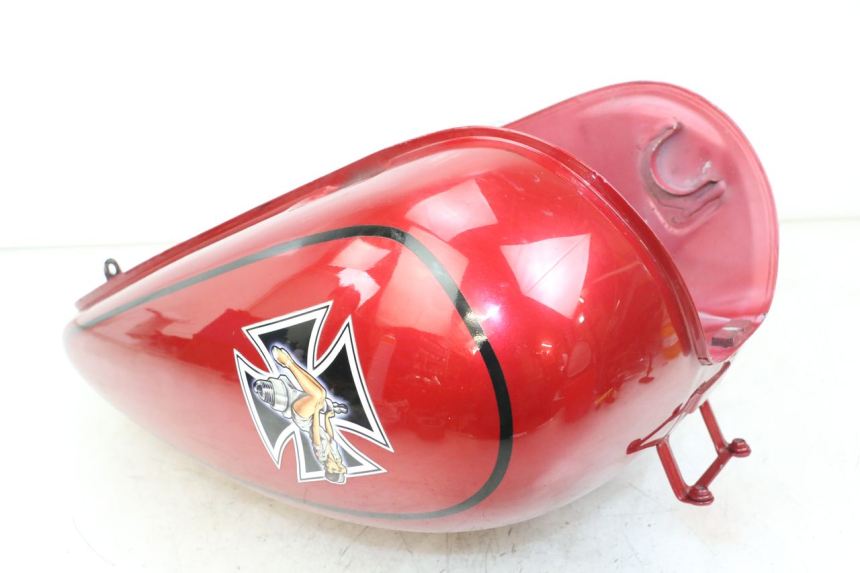 photo de FUEL TANK YAMAHA XVS DRAG STAR DRAGSTAR 650 (1997 - 2007) - Alternative perspective