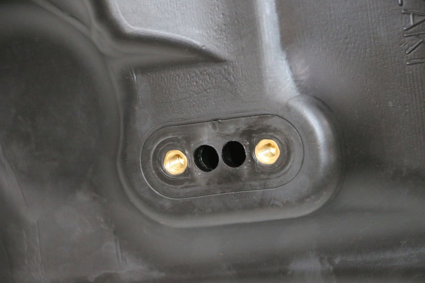 photo de FUEL TANK YAMAHA YFM R RAPTOR 250 (2008 - 2014) - Zoom on usage condition