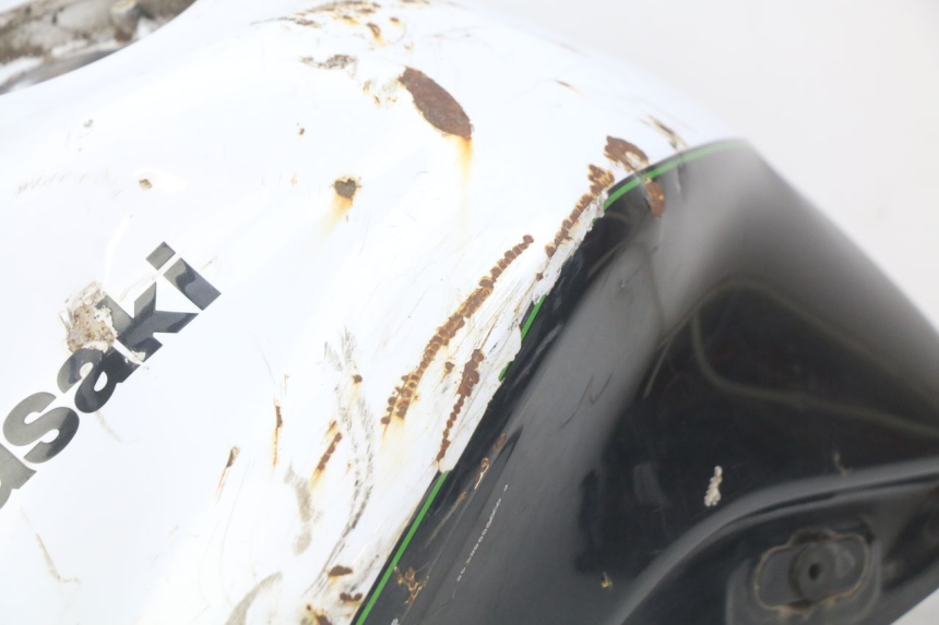 photo de FUEL TANK KAWASAKI Z 750 (2007 - 2013) - Distinctive features