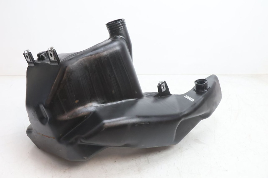 photo de FUEL TANK PIAGGIO ZIP 2T 50 (2009 - 2019) - Zoom on usage condition